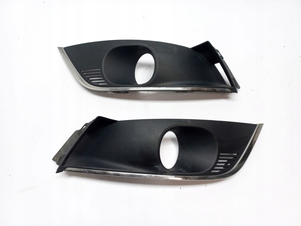 Купить Решётка бампера перед renault megane iv 261a28562r 261a32853r