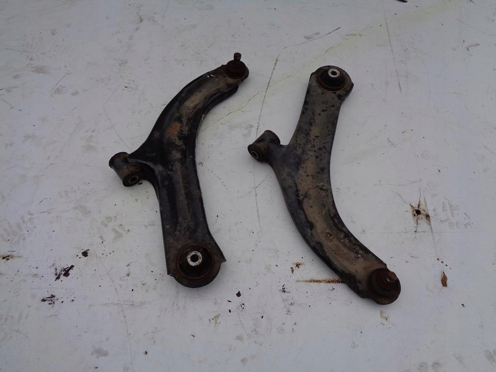 фото №1, Важіль лівий перед nissan note e11 fl