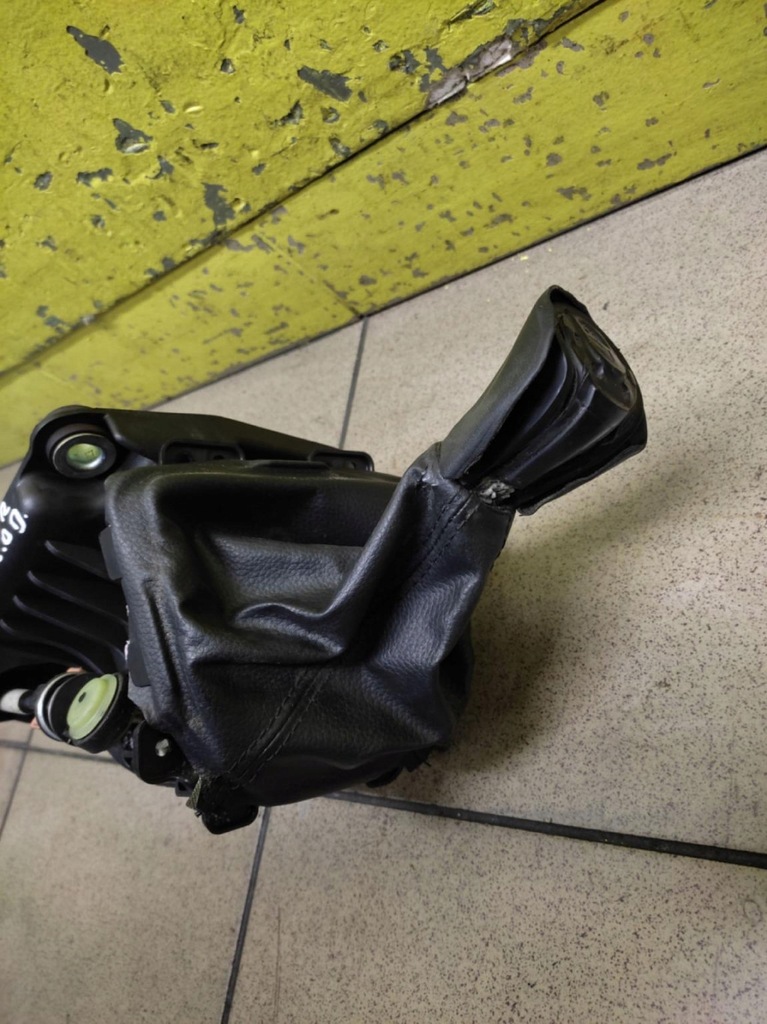 фото №9, Mazda 5 2.0 d домкрат тросы переключения передач