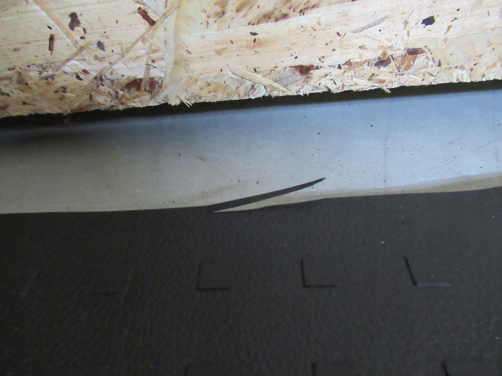 фото №6, Vw caddy iv 4 2k короткий задняя резиновый обшивка 2k0863731bq