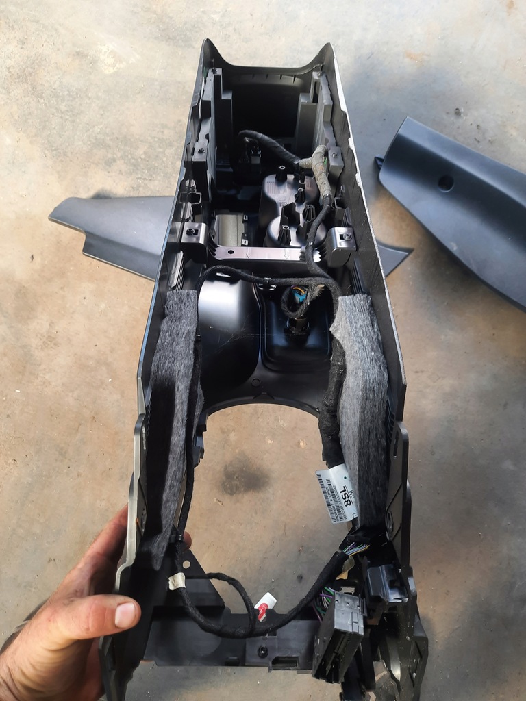 фото №10, Astra k v 16r- туннель средний подлокотник