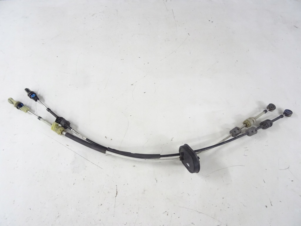 Opel astra j 2.0 тросы переключения передач 55577316 gu Недорого
