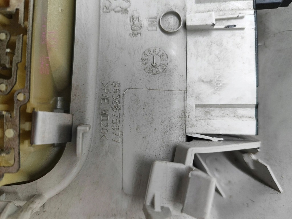 фото №11, Peugeot 5008 2011 світло сидіння передній