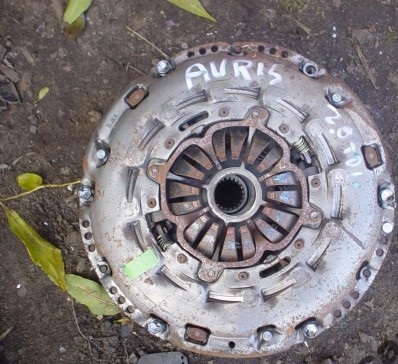 фото №1, Toyota auris corolla d4d 2.0 повний зчеплення