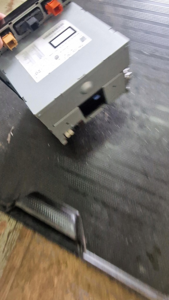 фото №4, Дисплей радио touareg 7p lift 7p6035190c