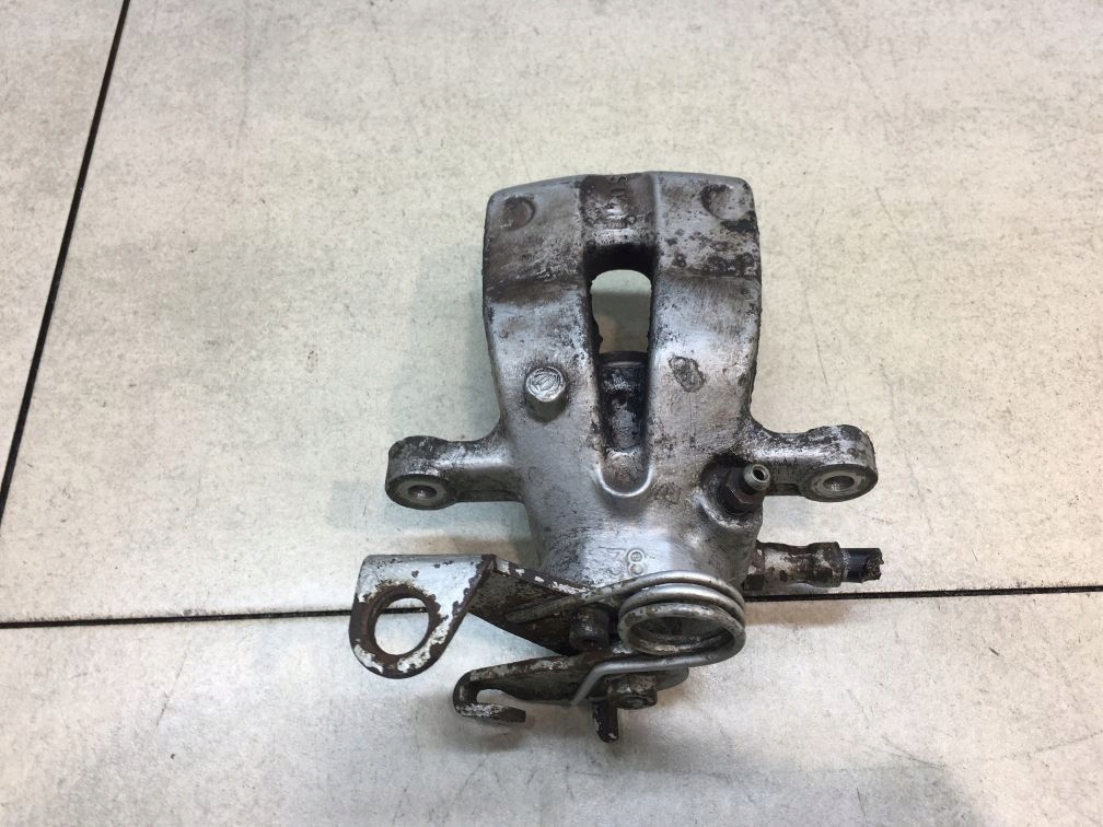 фото №1, Супорт гальмівний правий задня alfa romeo 147 1.9 jtd