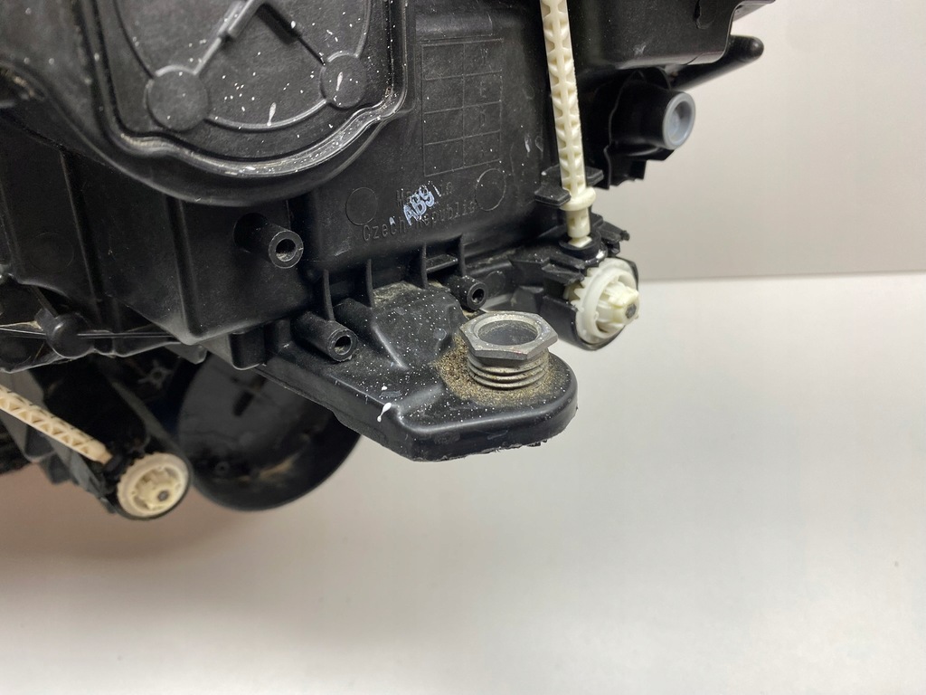 фото №8, Skoda kodiaq лампа правая правый перед передняя full led 566941016e