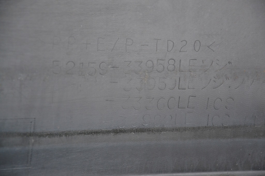 фото №11, Toyota camry viii sedan 17- бампер задняя pdc 52159-33958 le оригинал хороший