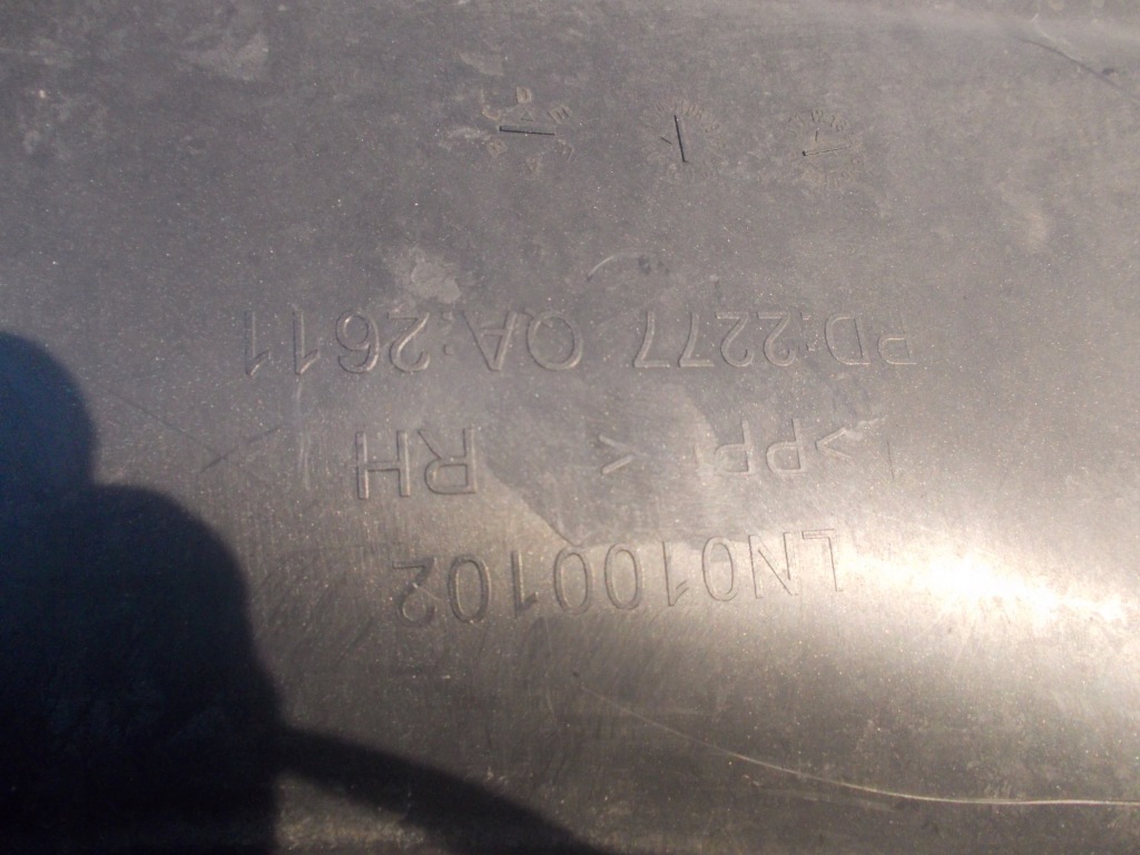 Крыло  правый  перед lancia ypsilon y 03 -11 в Украине