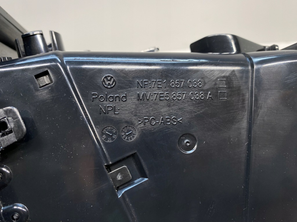 фото №8, Решётка обдув впуск рамка радио dekor vw t6 7e 15-