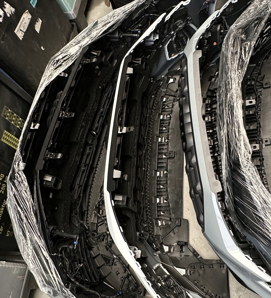 Купити !бампер решітка радіатора ґрати електропроводка радар audi a3 8y0 !