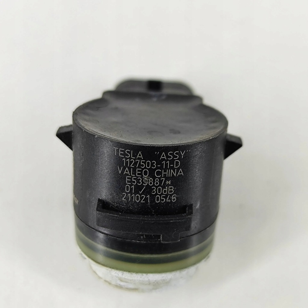 Tesla model 3 2021 с передний датчик парковки pdc Недорого