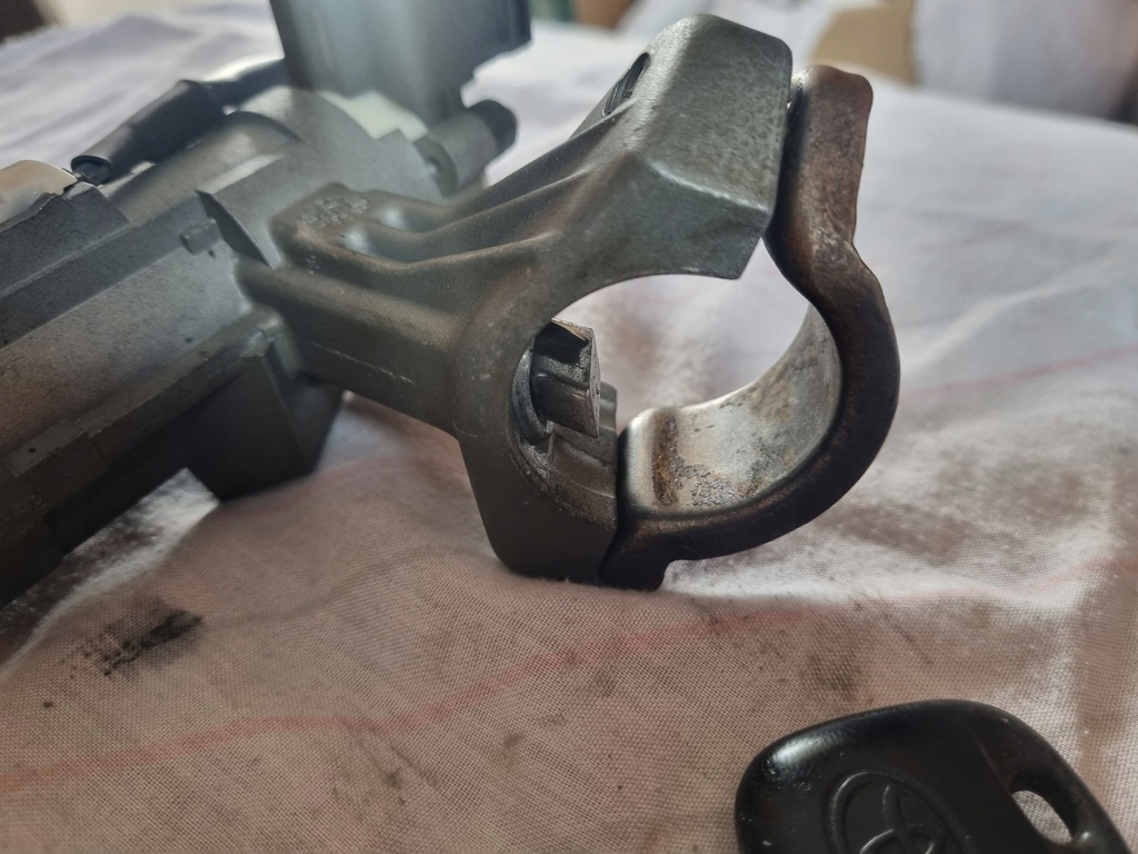 фото №11, Замок зажигания ключ corolla e12 45020024 оригинальный номер 45020-02-4