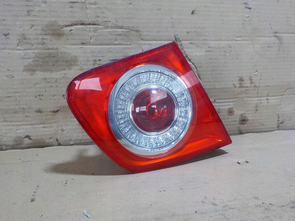 фото №5, Vw jetta 1.9 tdi 2006 лампа левая задняя крышки