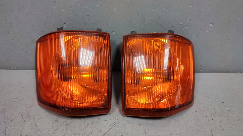 фото №1, Поворотники комплект land rover dicovery i