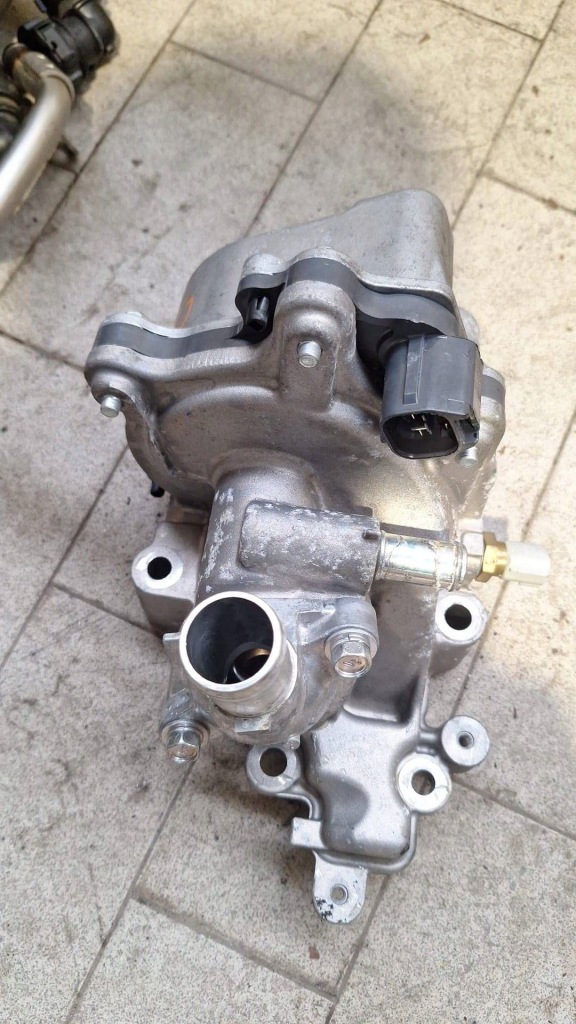 фото №1, Насос wody renault captur ii 1.6 e-tech 110614pm0a