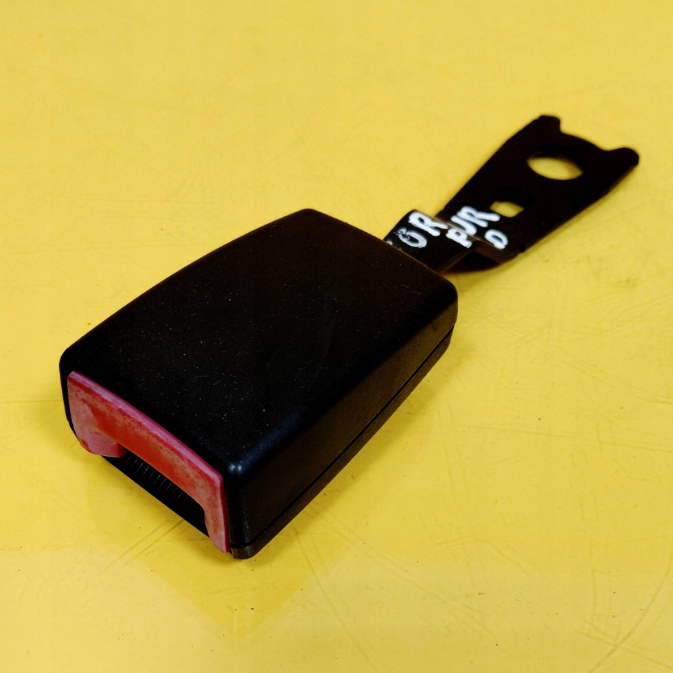 Купить Клипса поперечина безопасности правый перед smart forfour i a4548600505 nr456