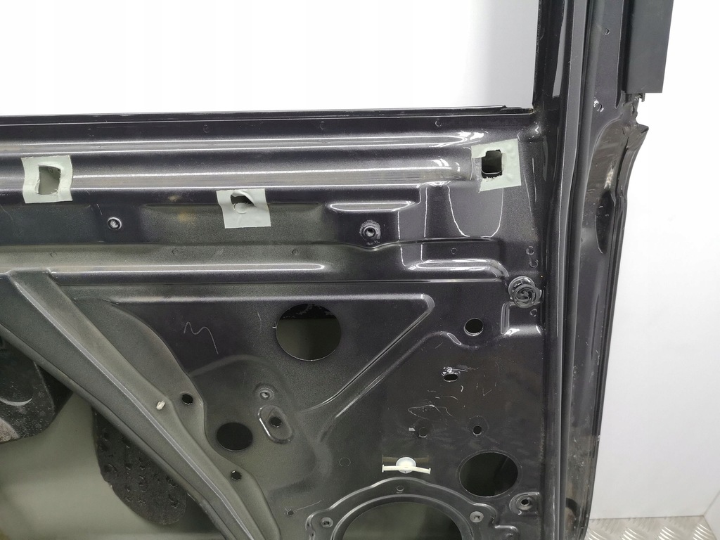 фото №10, Audi q7 4l 2007 левая сторона дверь задние