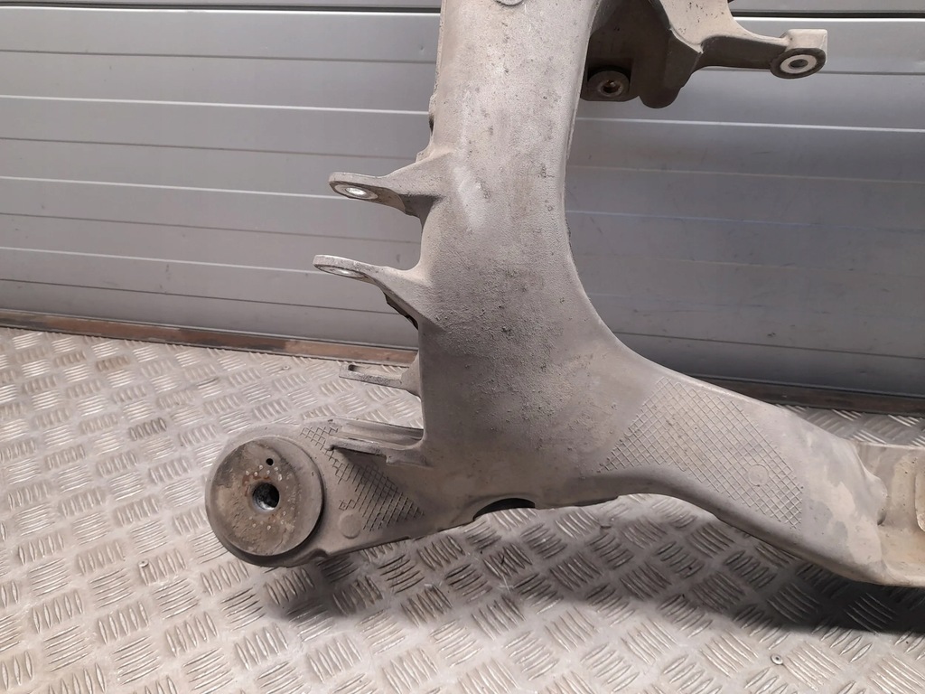 фото №8, Porsche panamera 970 97033105105 балка задні