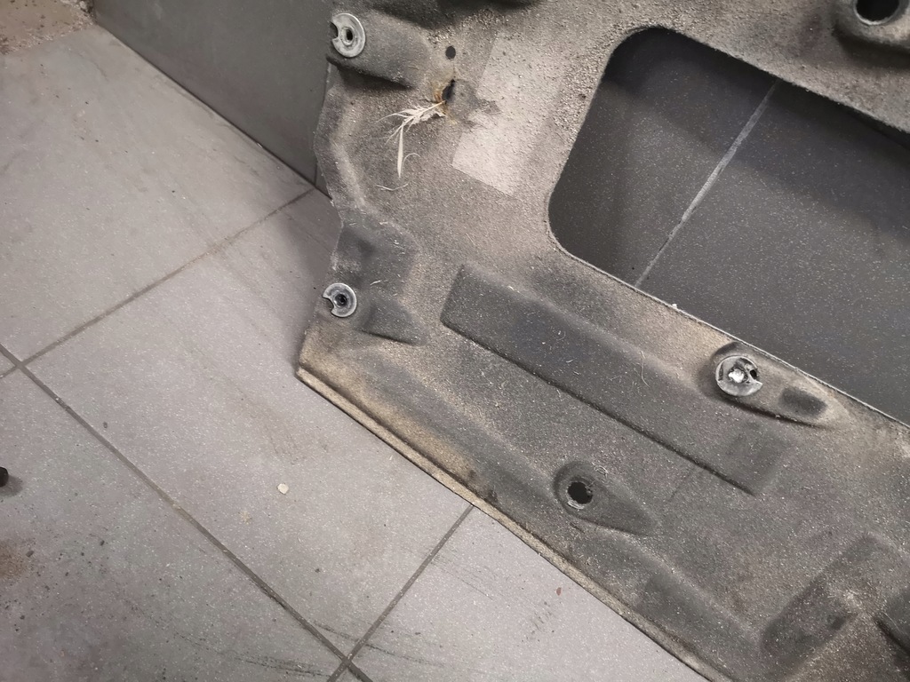 фото №10, Защита подвеска правая audi a8 d3 ii lift материал