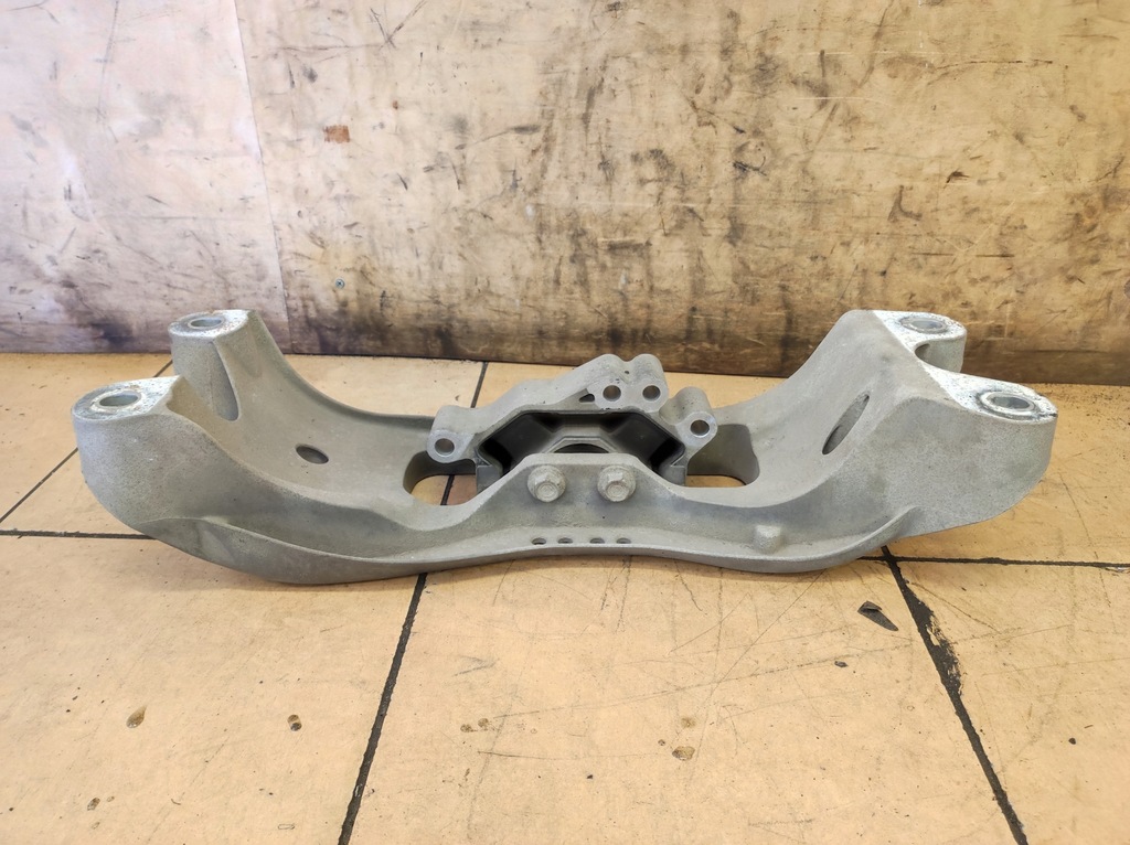 фото №6, Кронштейн кронштейн подушка коробки передач explorer vi 6 3.0b hybrid 4x4