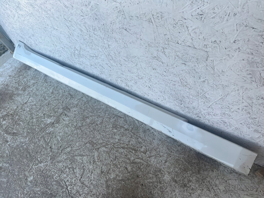 фото №3, Молдинг порог правая порог bmw 5 g30 g31