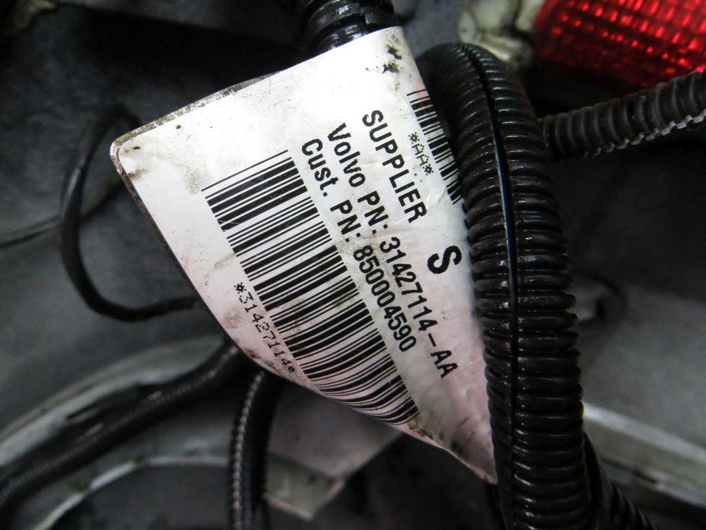 фото №13, Volvo v40 ii бампер задняя задний 614- 12-