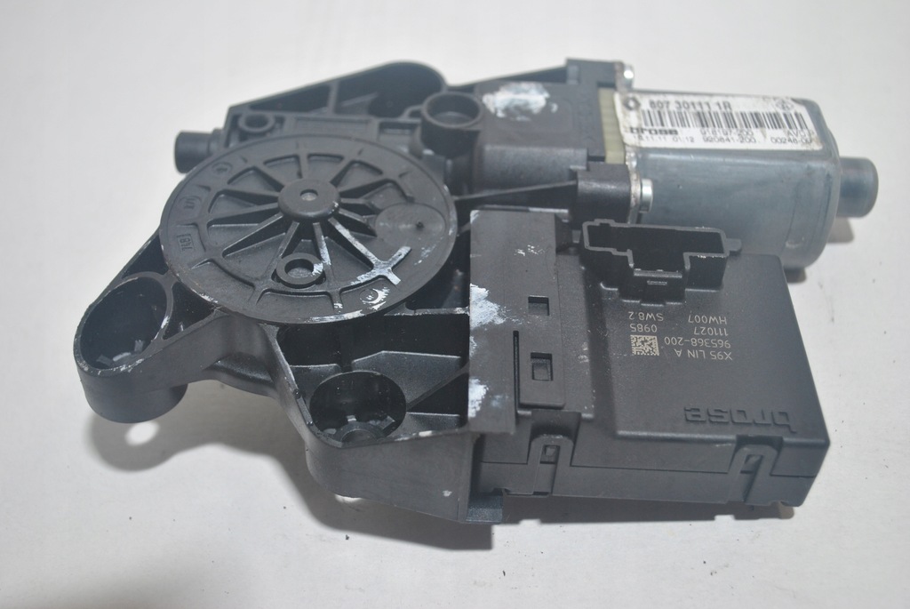 фото №1, Моторчик стекло правый перед p.p renault scenic ii 807301111r