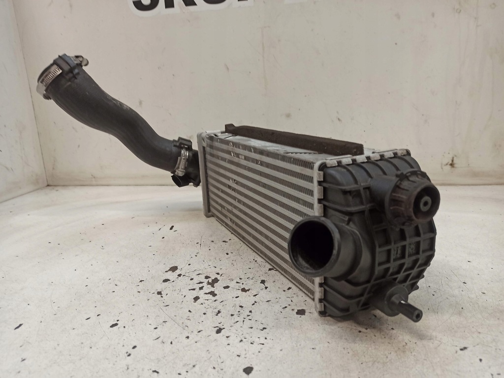 фото №8, Hyundai ix35 радиатор интеркулер 28270-2a850