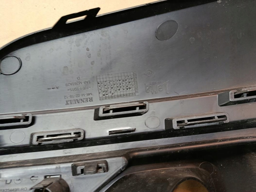 фото №8, Решётка бампера левая sandero iii stepway igły