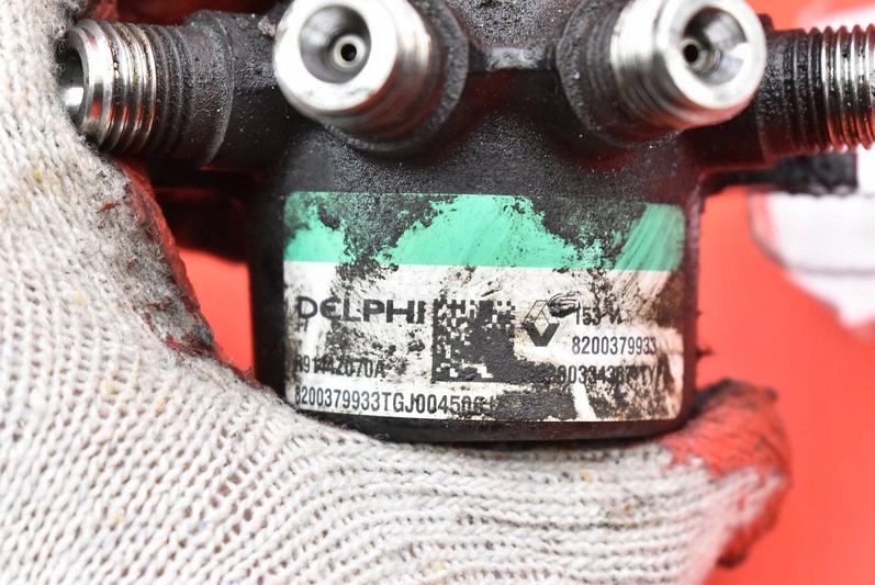 фото №10, Розподільник пального 8200379933 nissan note 1 i e11 1.5 dci 86 km 05-09