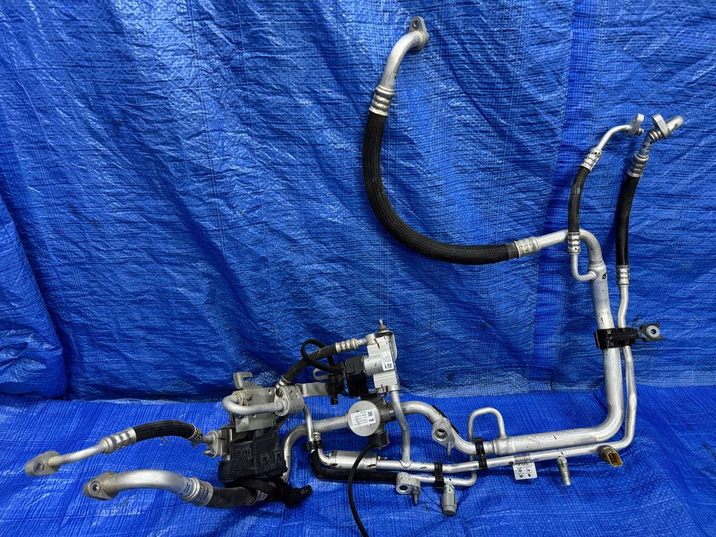 фото №1, Провода кондиционера peugeot e-208 ii