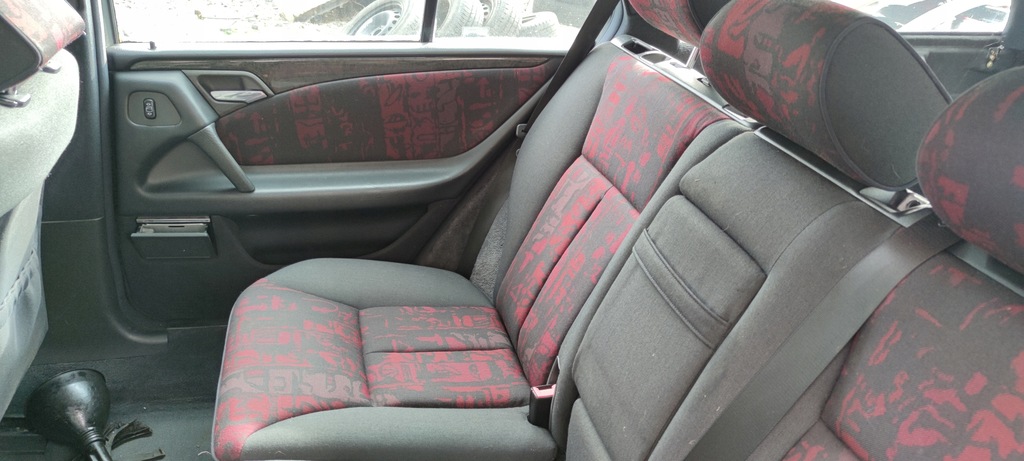 фото №7, Ładne нет zniszczone сиденье сиденья заднее сиденье обшивки mercedes w210 kombi комплект