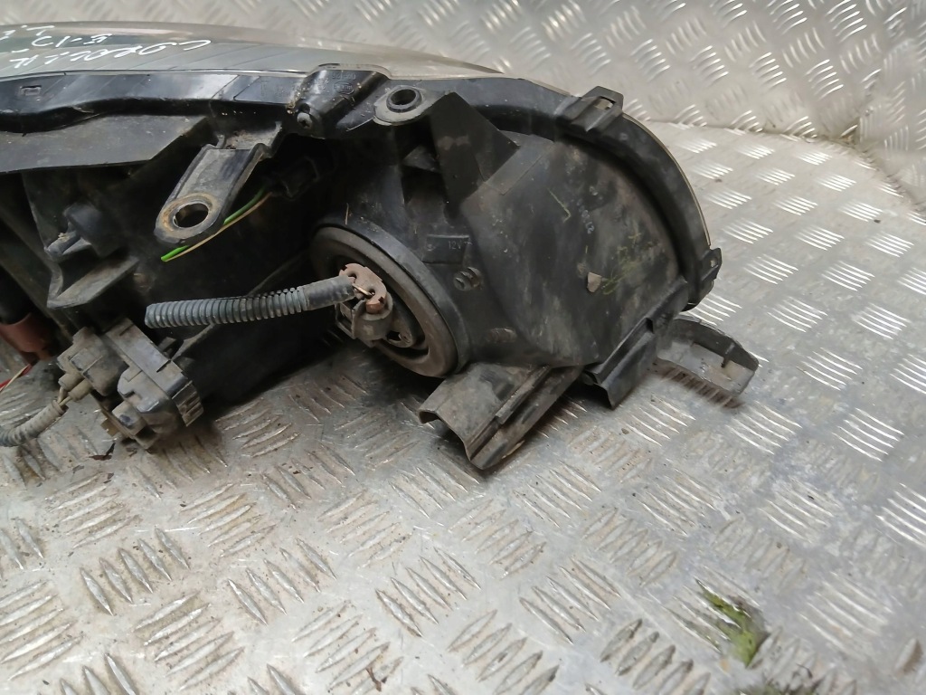 фото №11, Toyota corolla e15 лампа левая передняя левый перед europa 2009r