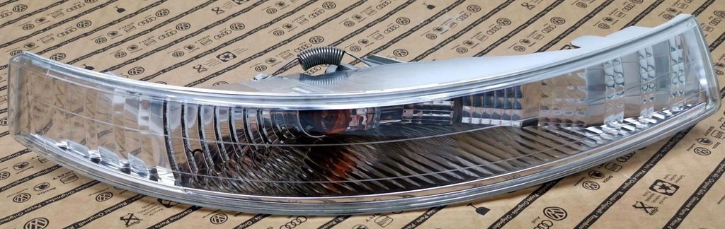 фото №1, Новый поворотник поворотник правый renault trafic ii