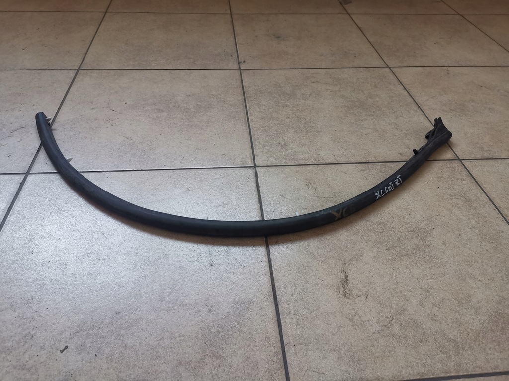 фото №1, Volvo xc60 прокладка вертикальная дверь задняя правая