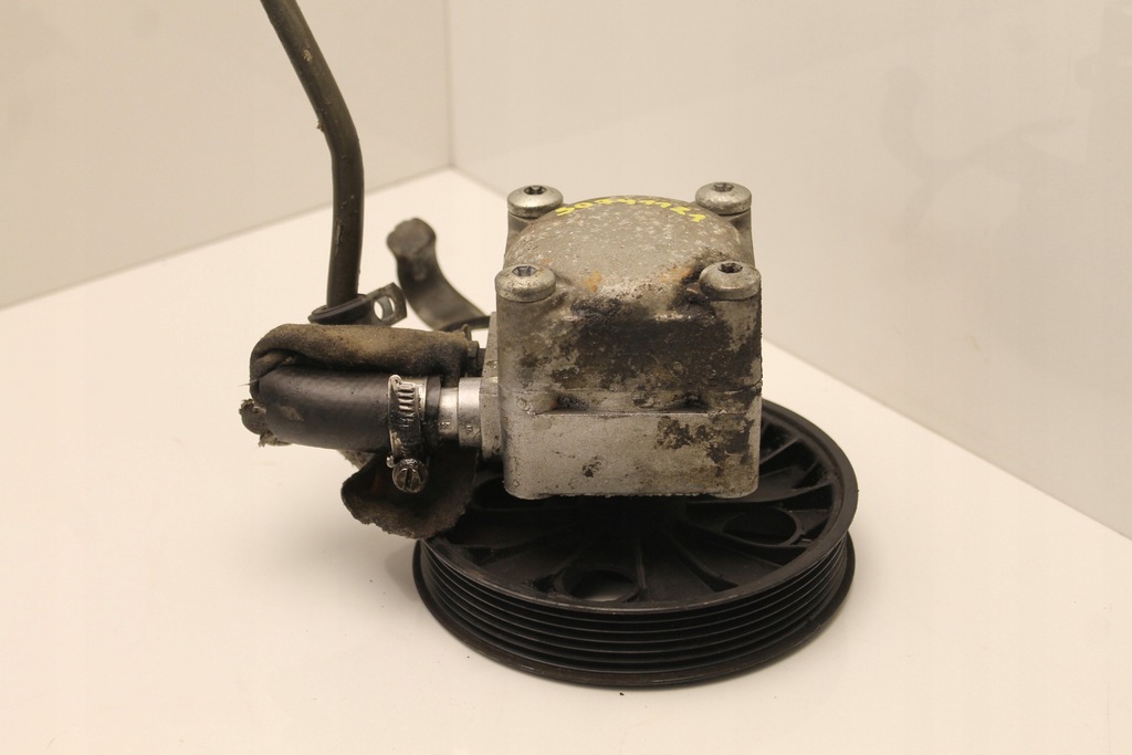 фото №1, Volvo xc70 2.5 t насос усилителя 30741121