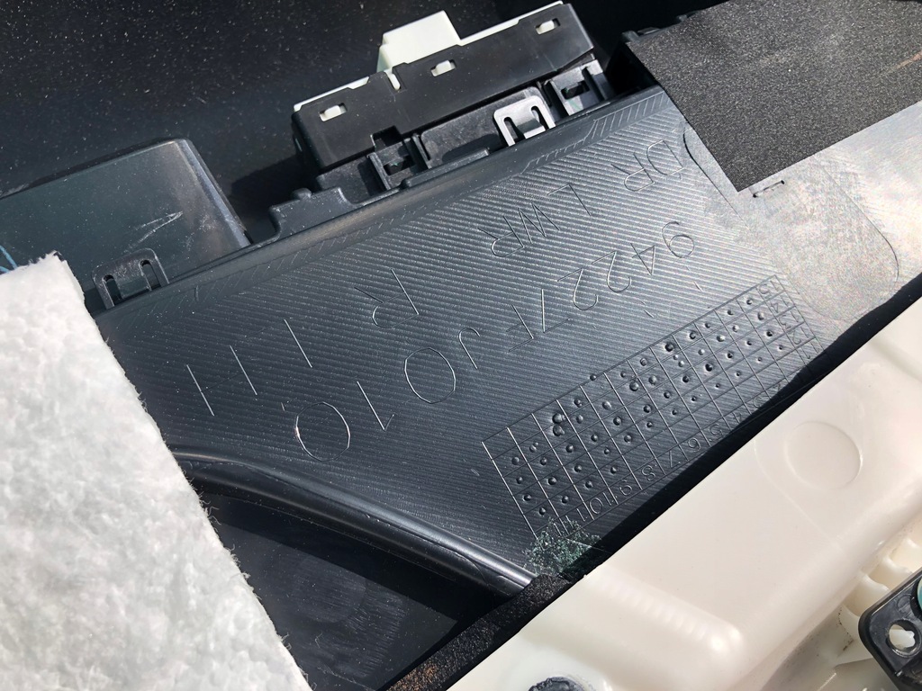 фото №8, Subaru levorg обшивка обивка дверь левый задняя