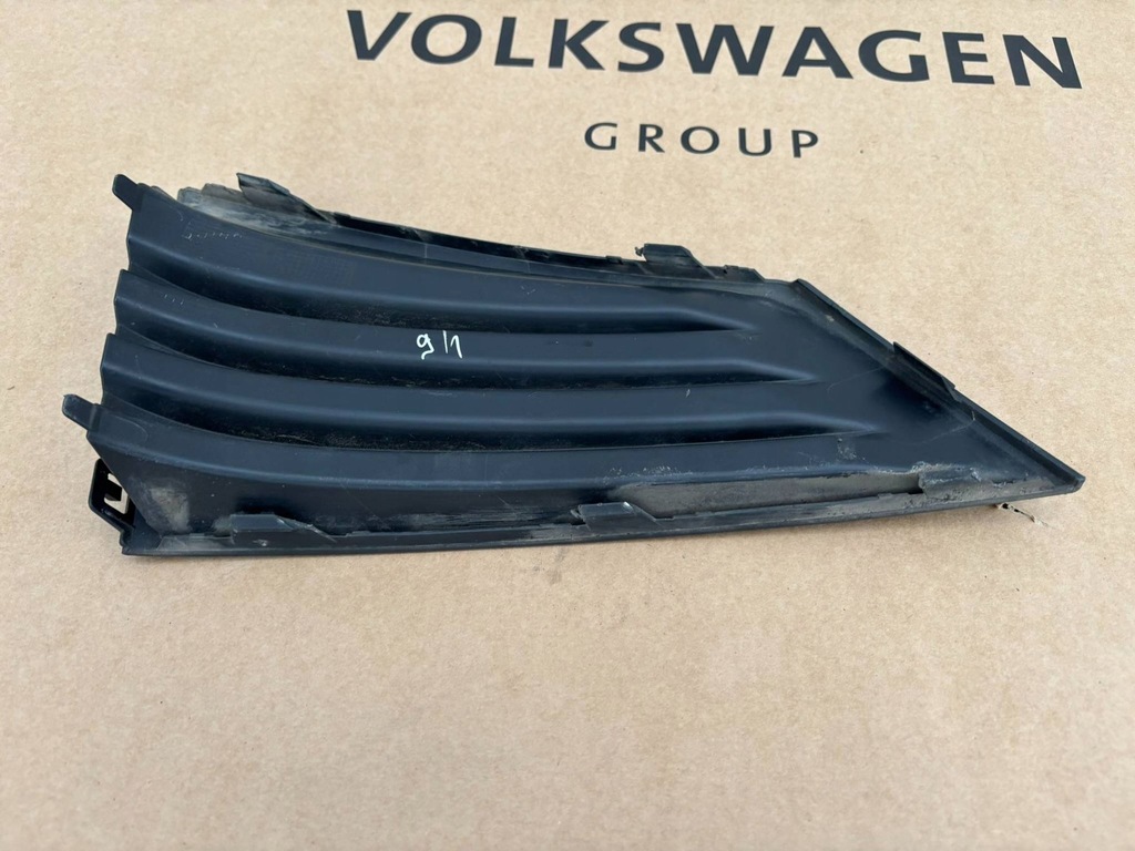 фото №9, Skoda fabia 4 iv 21- решётка бампера правая перед 6va807368