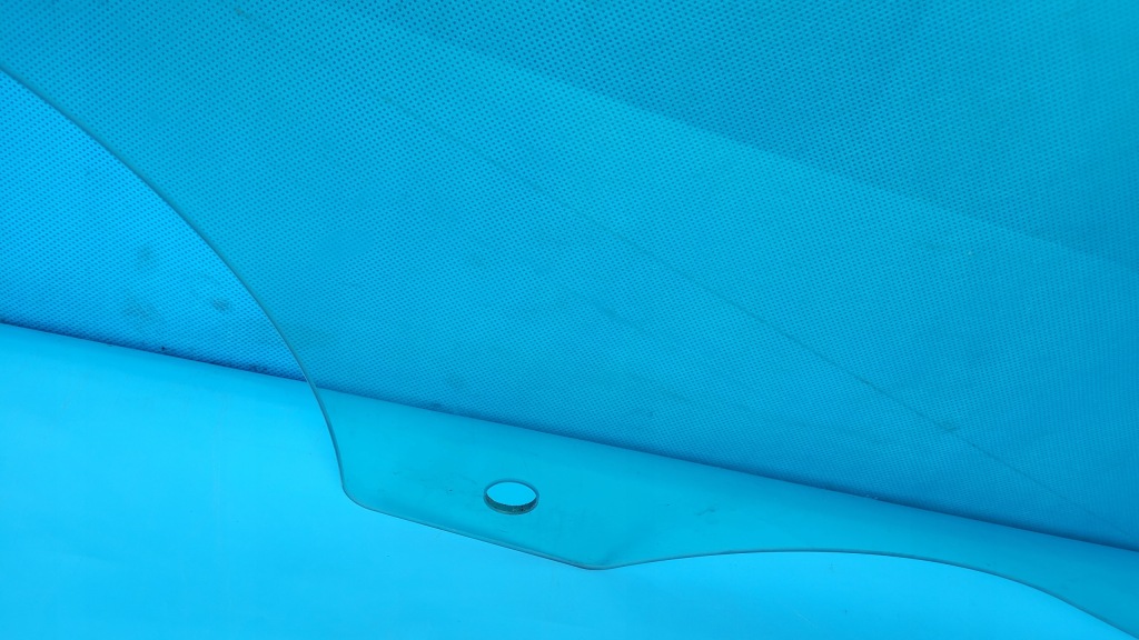 Bmw 5' g31 518d touring 18r стекло боковая дверь правый задний  7339460 с Разборки