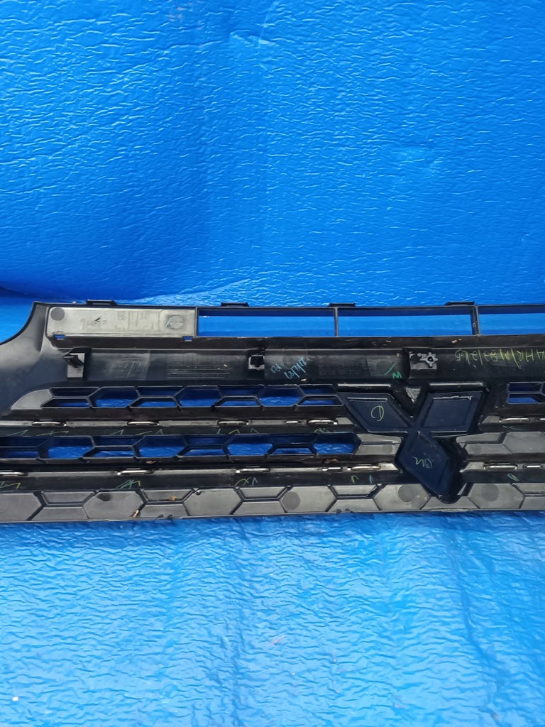 фото №6, Решётка радиатора mitsubishi space star iii 2020- 7450b351