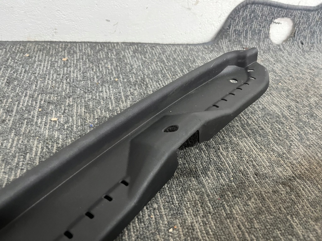 Bmw x1 f48 lci рестайлинг  2.0d молдинг защита жабо оригинал Киев