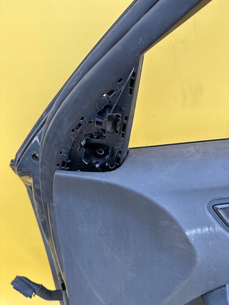 фото №7, Audi a4 b8 двері правий перед