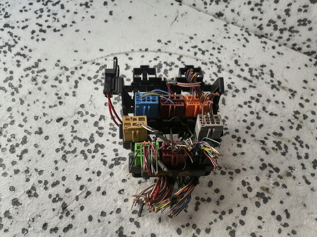 фото №1, Коробка запобіжників opel meriva b 1.4