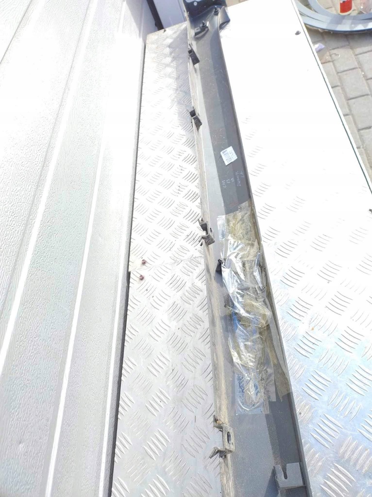 фото №7, Nissan leaf ii молдинг порог правая