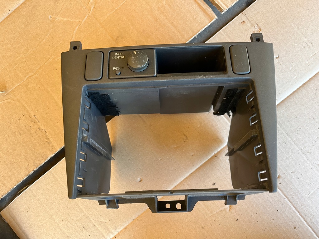 фото №1, Панель рамка консоли радио volvo s40 v40 2000-2004 30613739