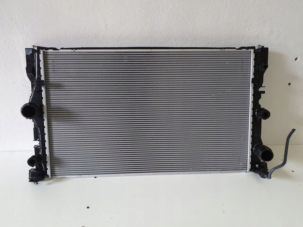 Радіатор води bmw g11 g30 оригінал 2799055 в Україні