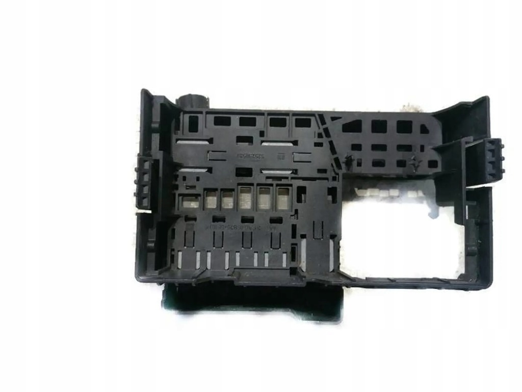 фото №1, Opel insignia a 08- клемма плюсовая 13285113