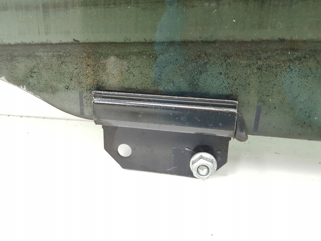 фото №7, Chrysler voyager 2008 права сторона скло двері задніх