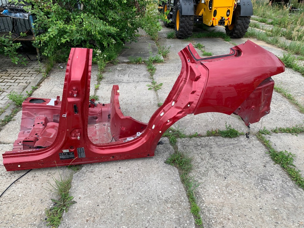 фото №1, Jaguar f-pace четверть задняя левая порог блок двигателя cah lrc